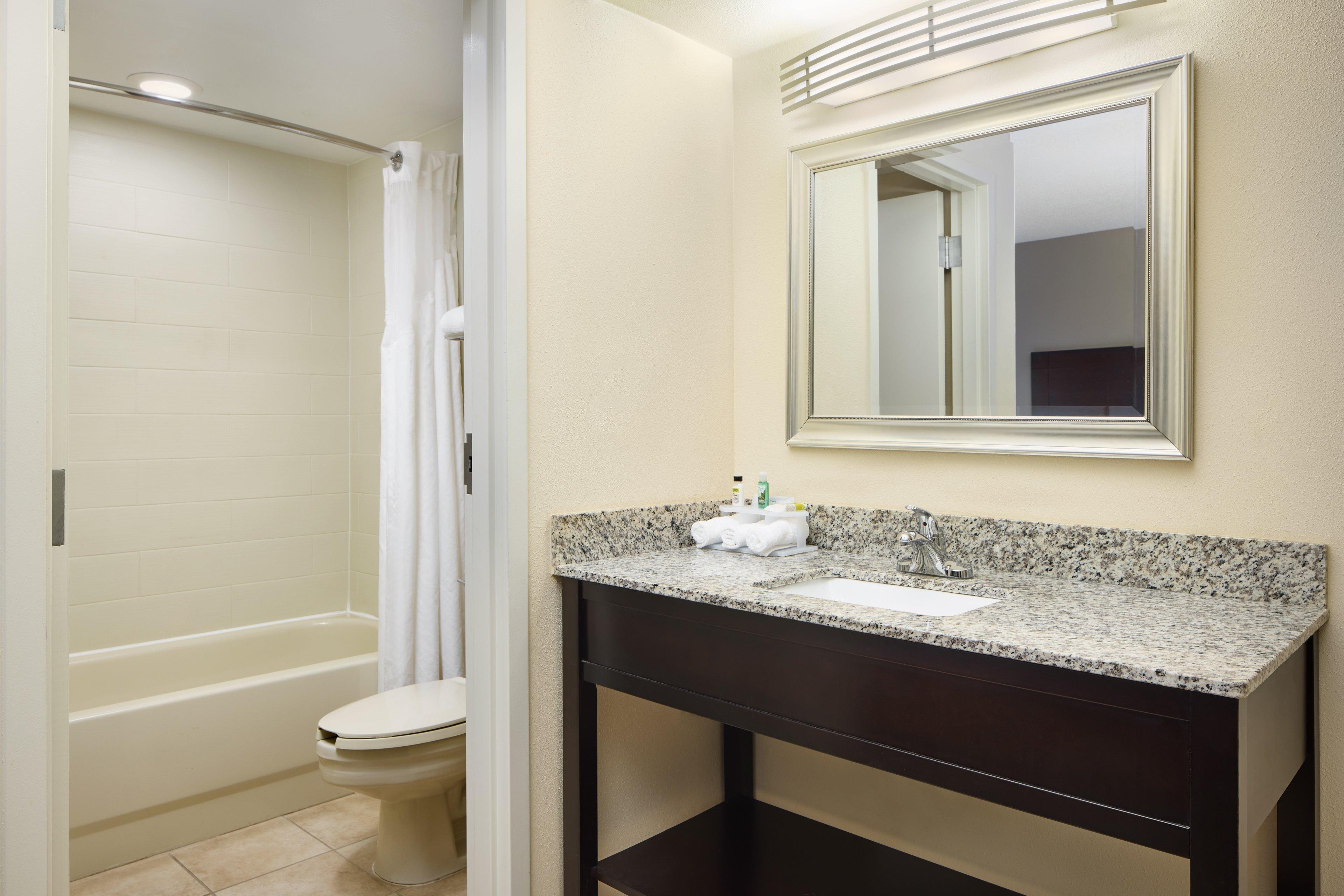 Holiday Inn Express & Suites Alpharetta By Ihg Esterno foto