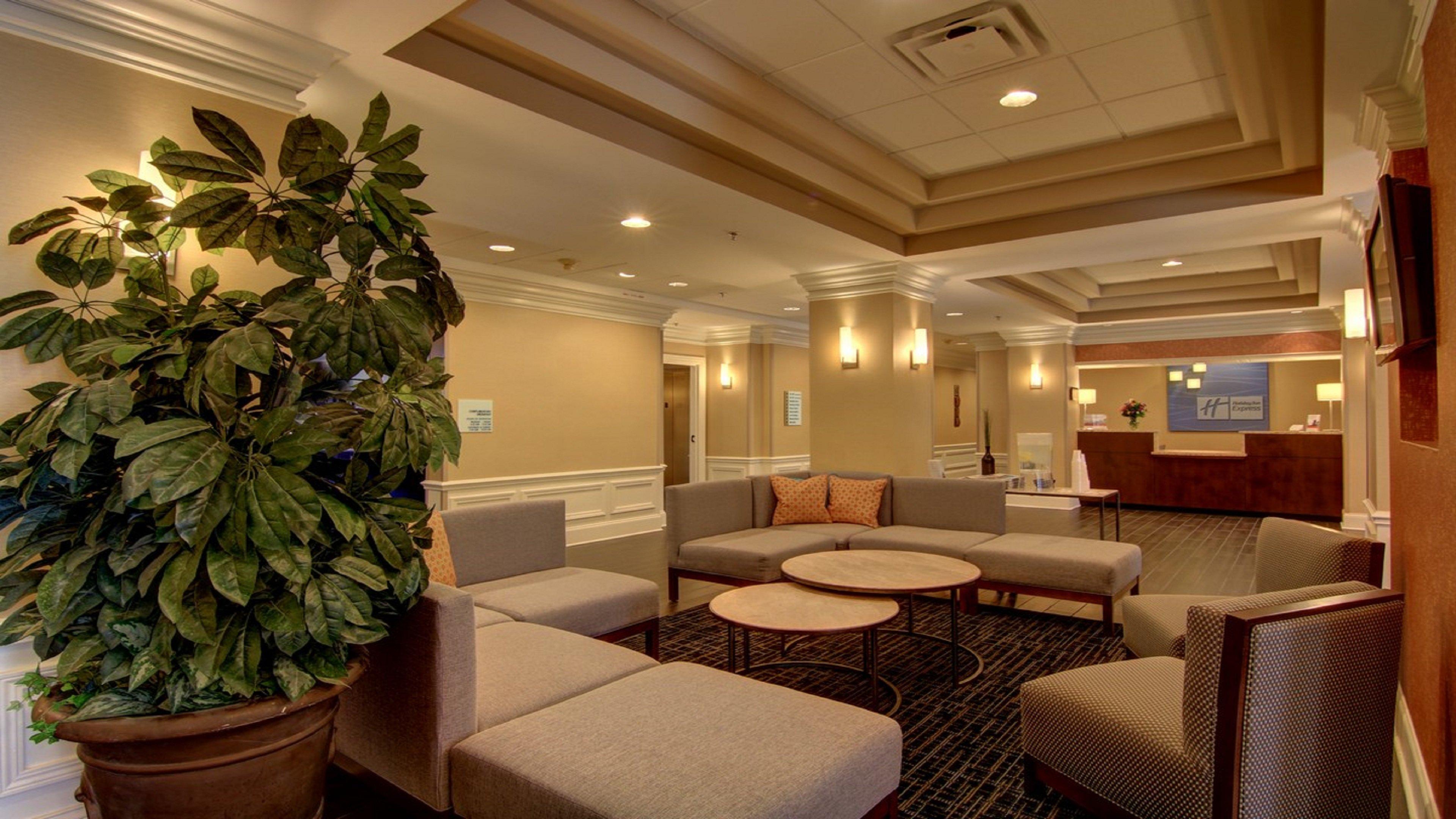 Holiday Inn Express & Suites Alpharetta By Ihg Esterno foto