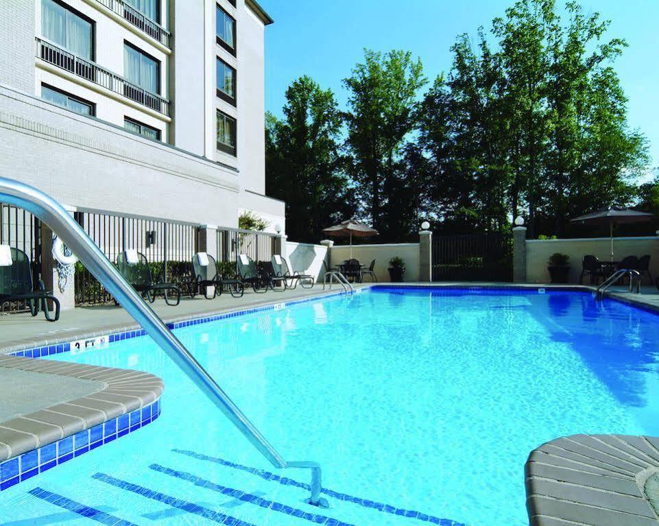 Holiday Inn Express & Suites Alpharetta By Ihg Esterno foto